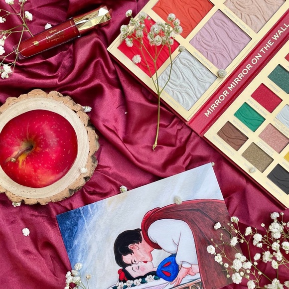 New Disney Fairytale Palette Snow White - Picture 5 of 12